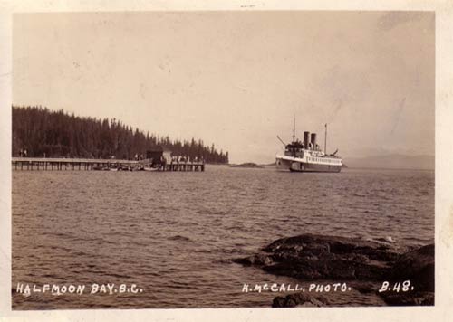 Union Steamship approaching Halfmoon Bay BC